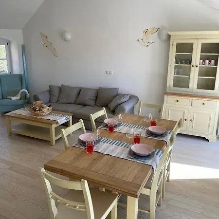 Apartman Spacious 2 Storey Old Town